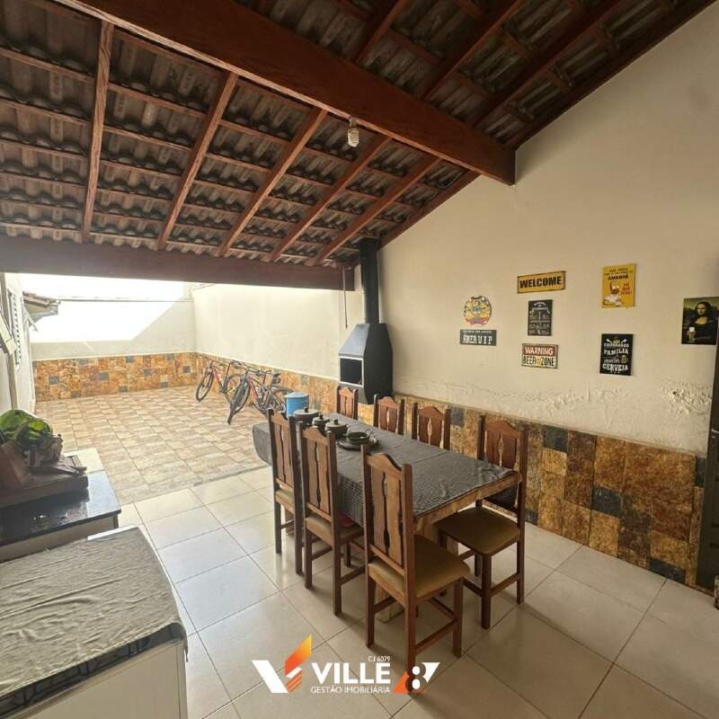 Casa à venda no Portal do Camburi: 