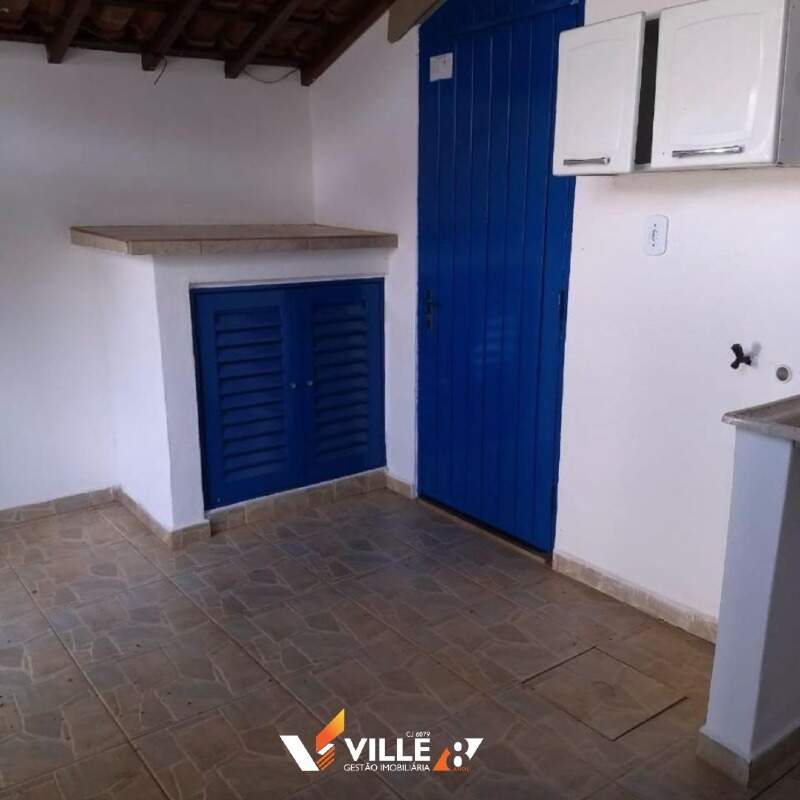 Casa à venda no Área II: 