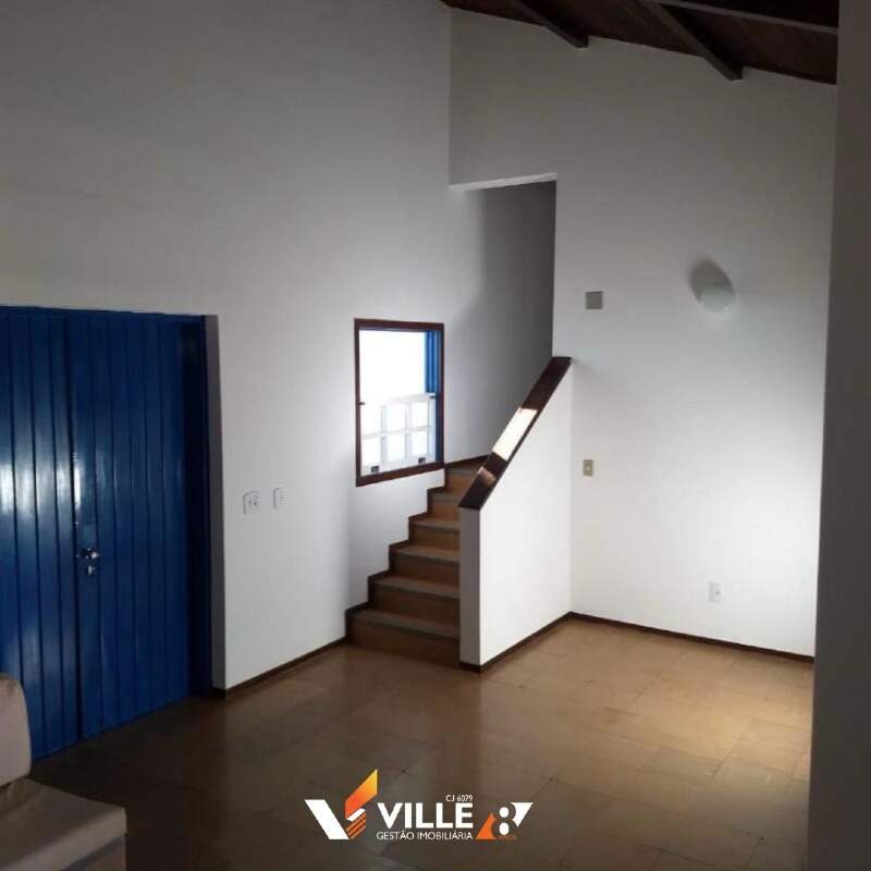 Casa à venda no Área II: 