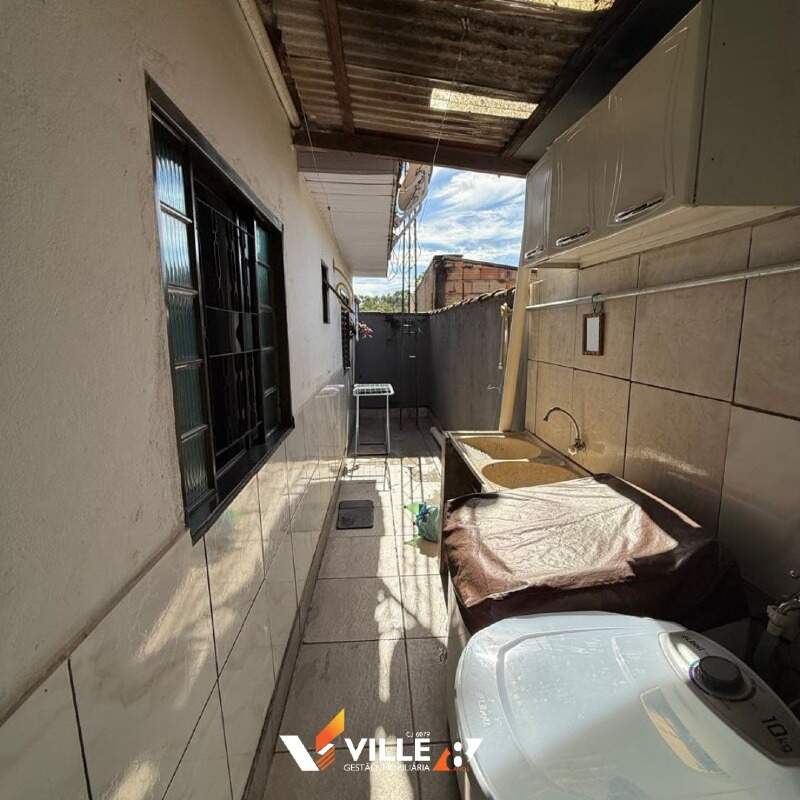 Casa à venda no Salomão Drumond: 