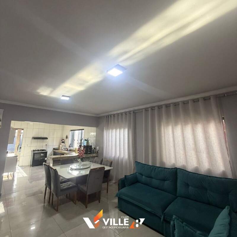 Casa à venda no Fenícia : 