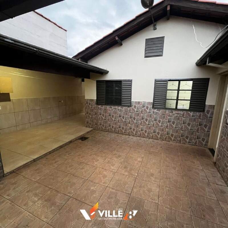 Casa à venda no Pão de Açúcar : 