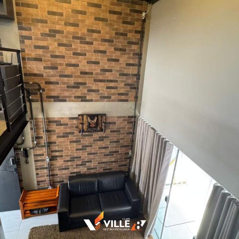 Flat à venda no Guilhermina Vieira Chaer: 