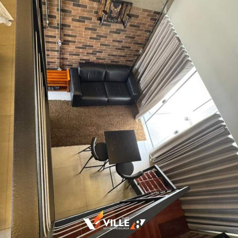 Flat à venda no Guilhermina Vieira Chaer: 