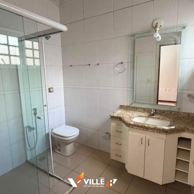 Casa à venda no Centro: 