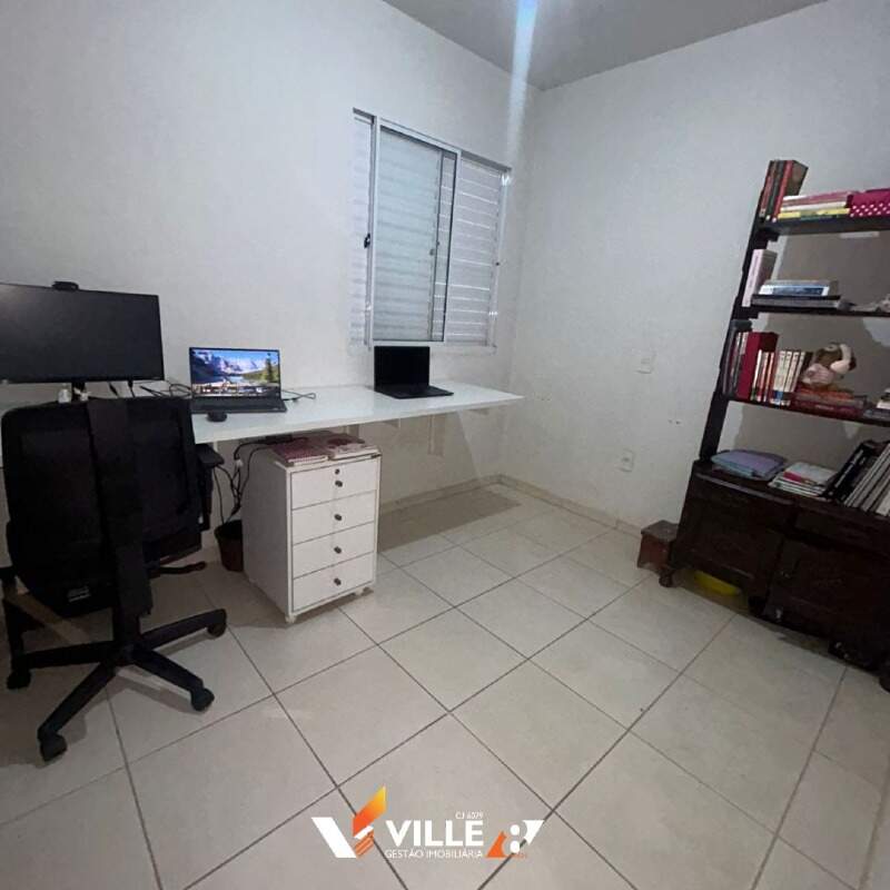 Apartamento à venda no Guilhermina Vieira Chaer: 