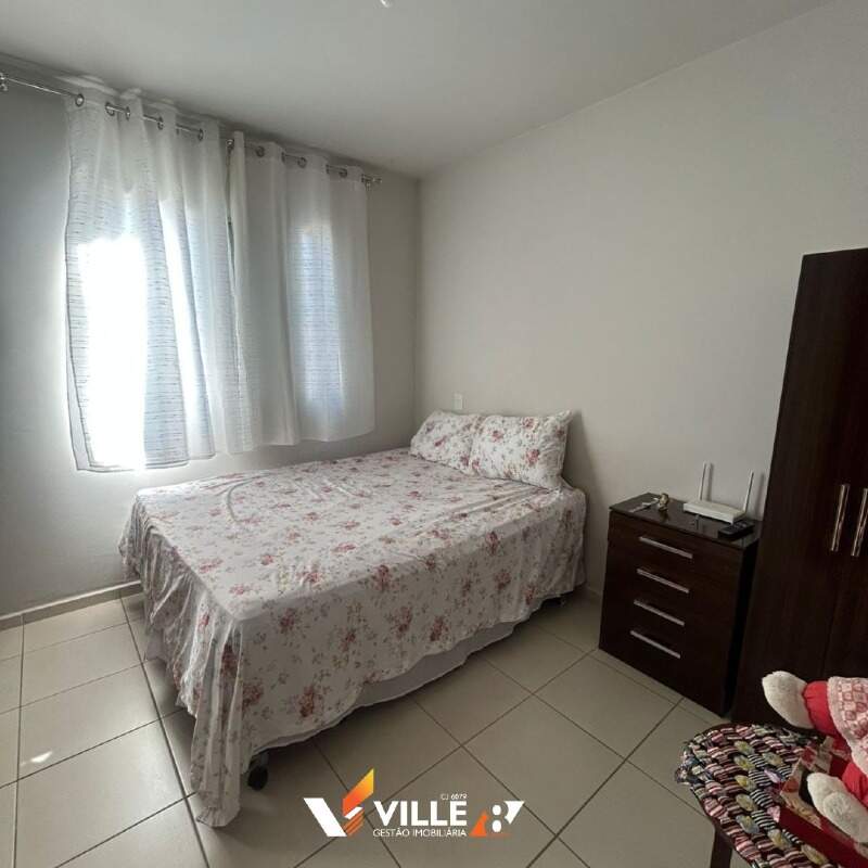 Apartamento à venda no Guilhermina Vieira Chaer: 