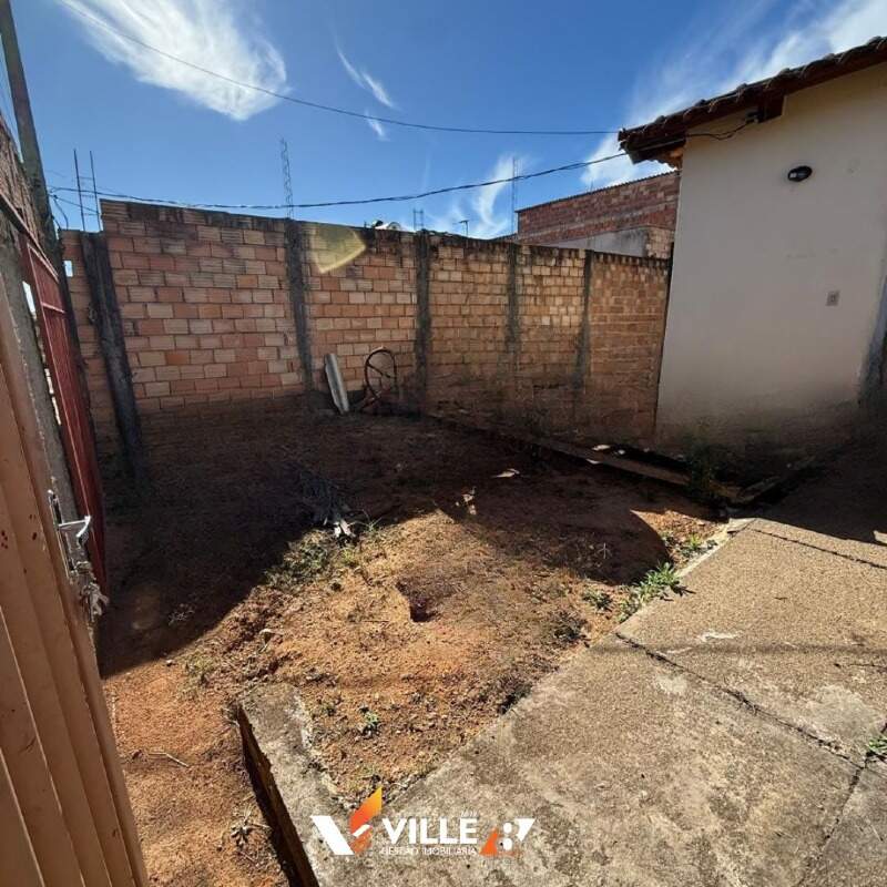 Casa à venda no Jardim das Oliveiras : 