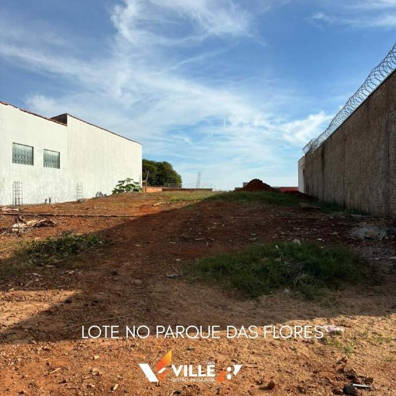 Lote à venda no Parque das Flores: 