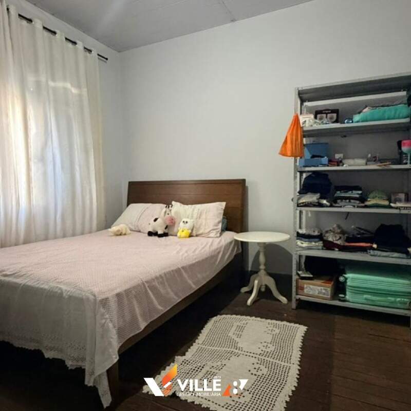 Casa à venda no Centro: 