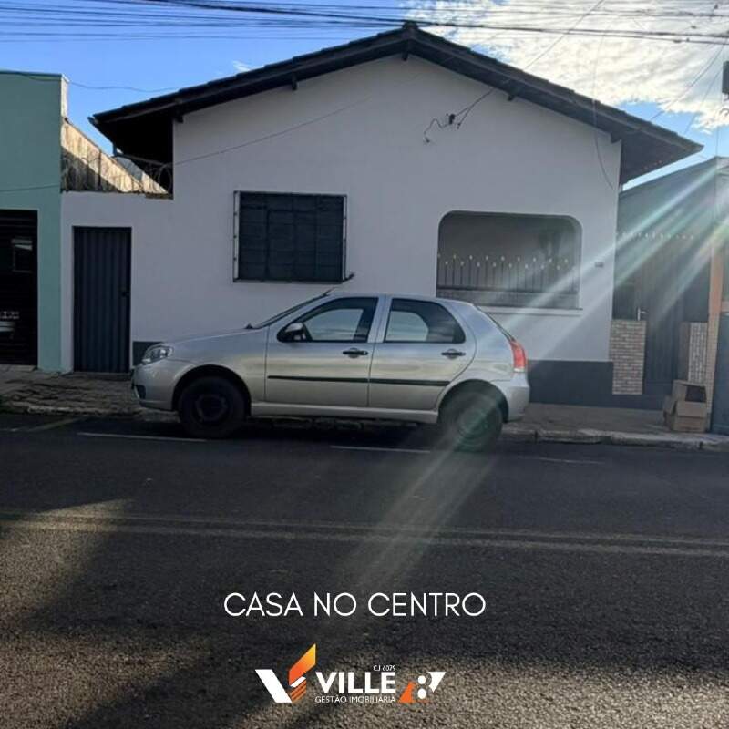 Casa à venda no Centro: 