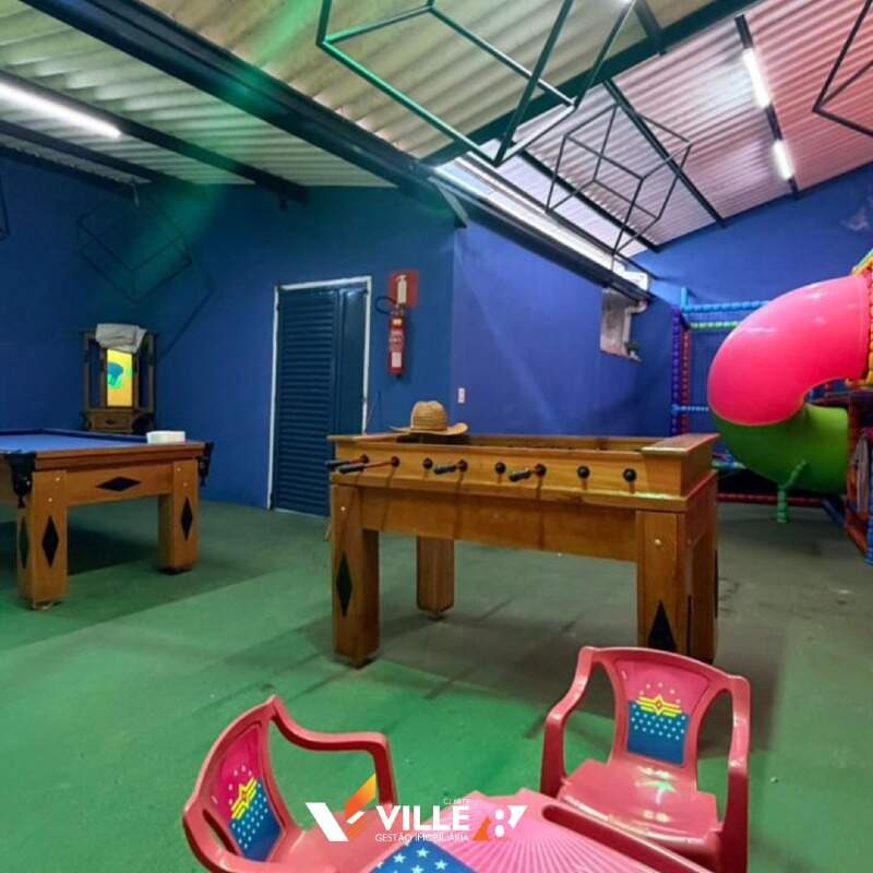 Casa à venda no Centro: 