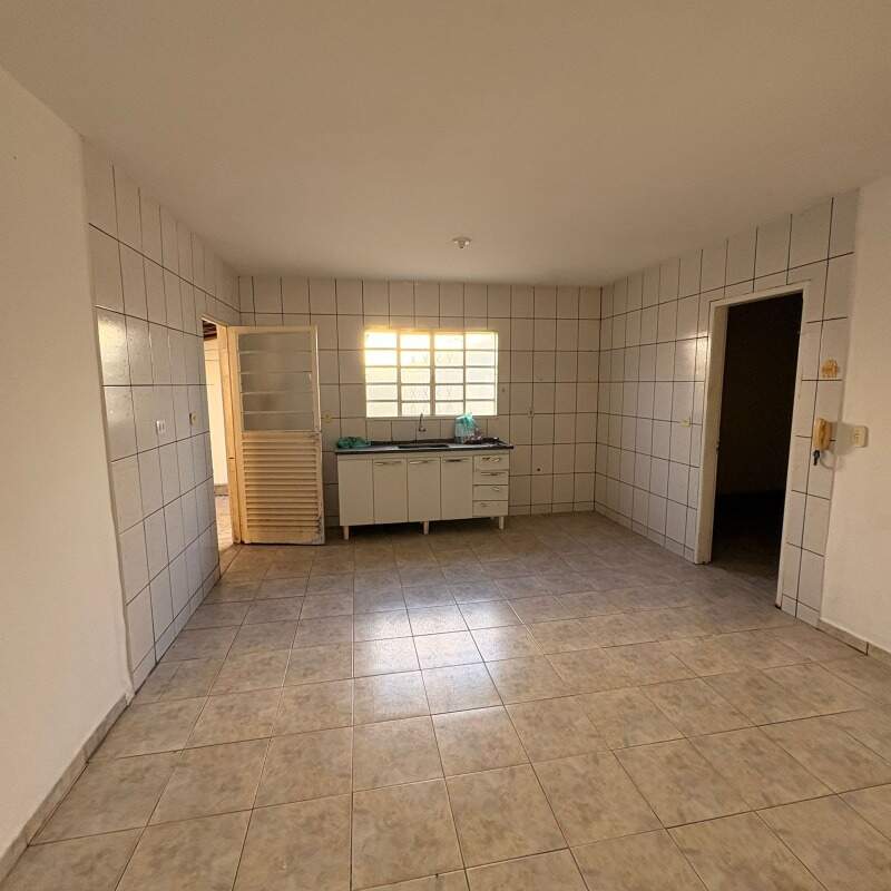 Casa para aluguel no Vila Guimarães: 