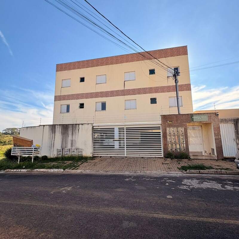 Apartamento para aluguel no Recanto do Bosque: 