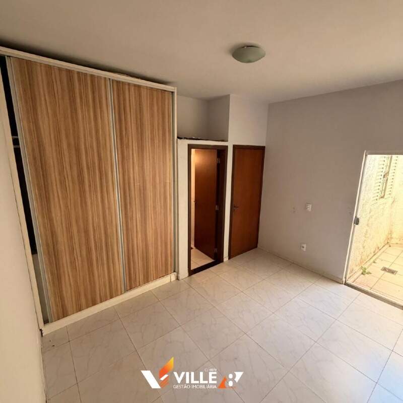 Casa à venda no Centro: 