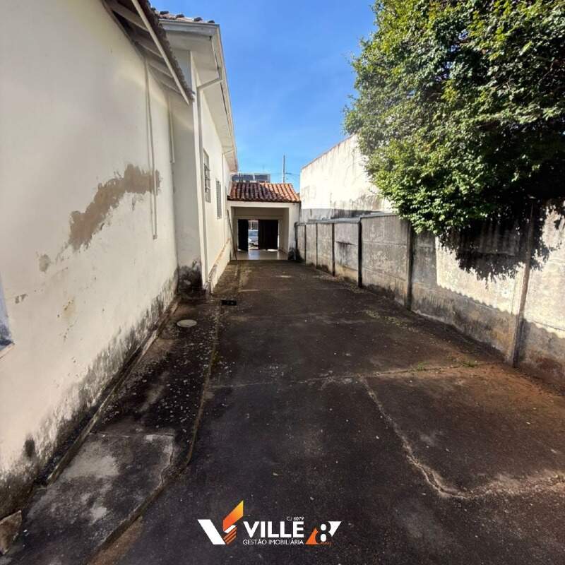 Casa à venda no Centro: 