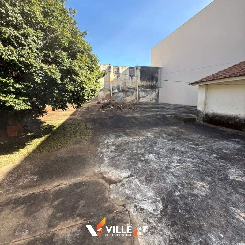 Casa à venda no Centro: 