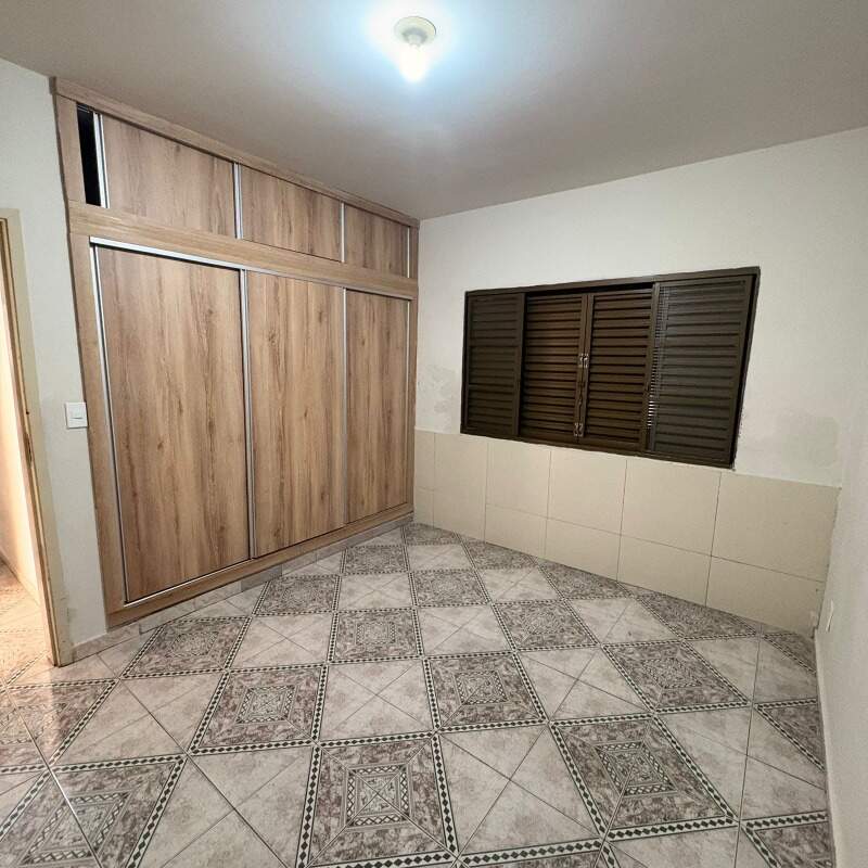 Casa para aluguel no Centro: 