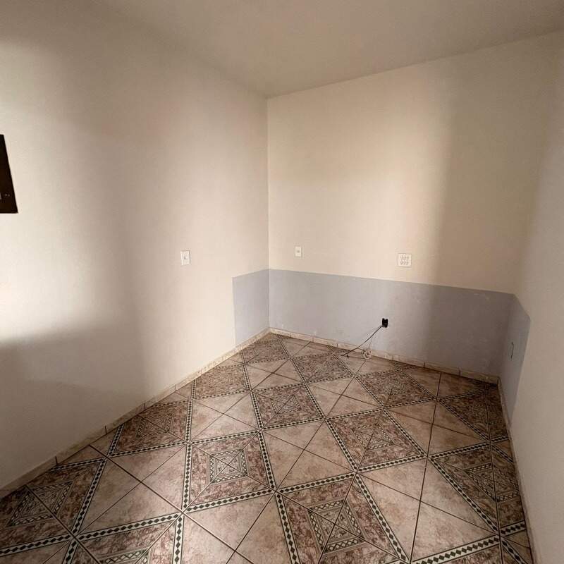 Casa para aluguel no Centro: 