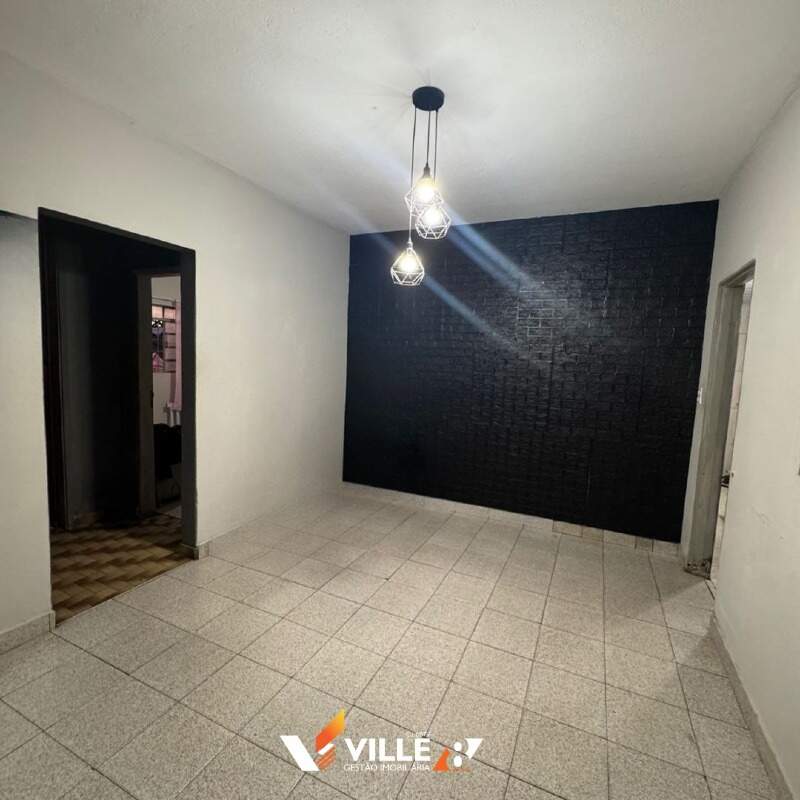 Casa à venda no Centro: 