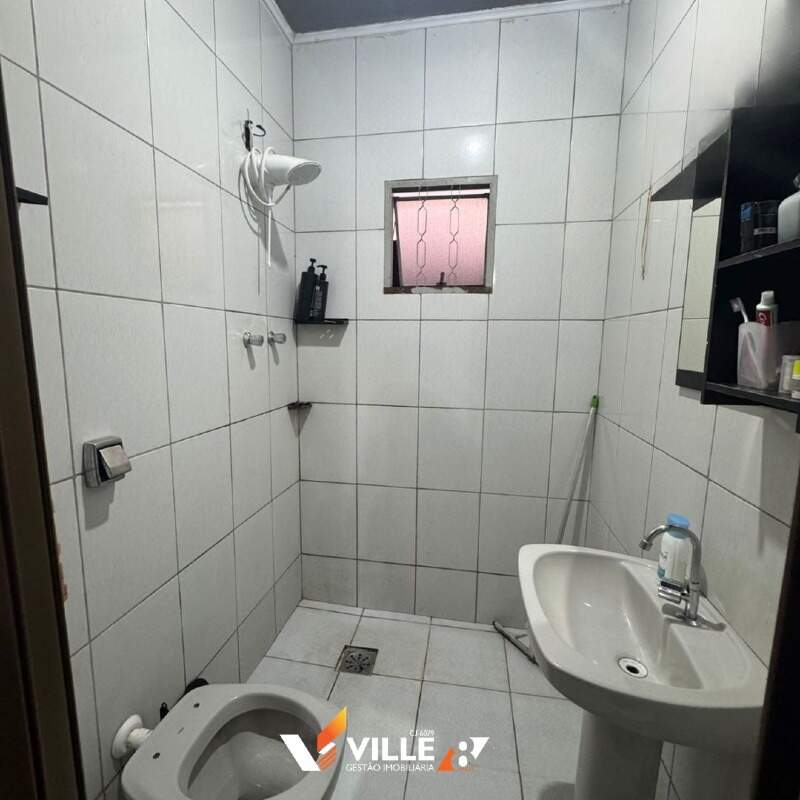 Casa à venda no Centro: 