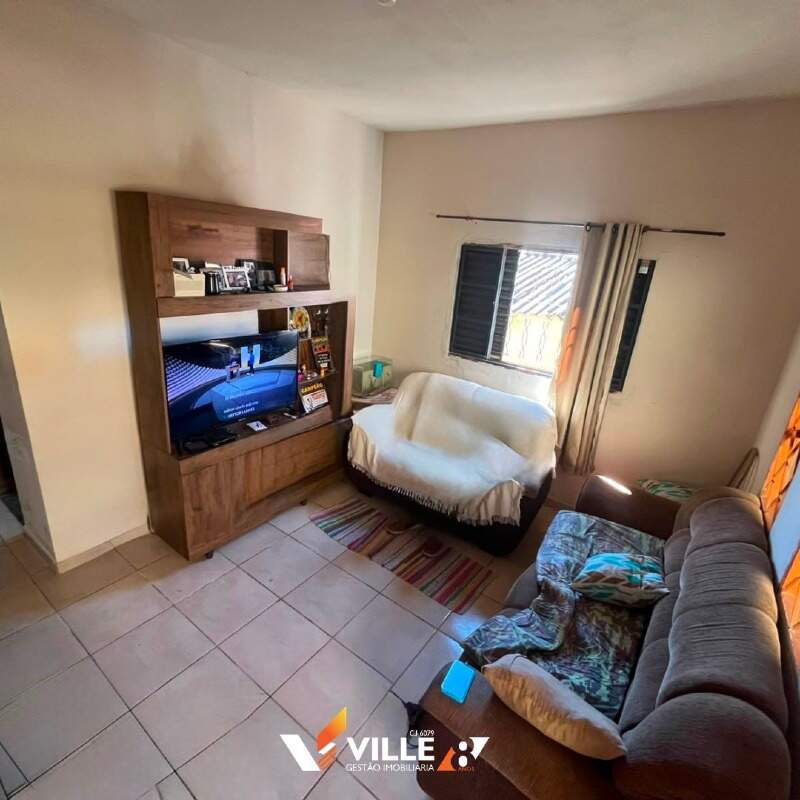 Casa à venda no Salomão Drumond: 
