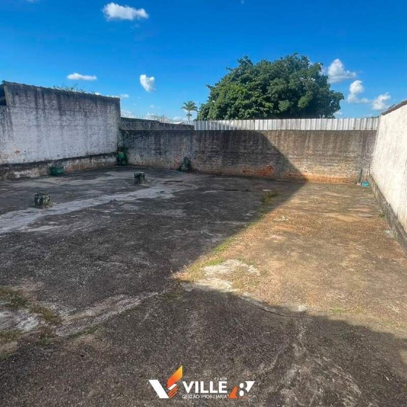 Casa à venda no Centro: 