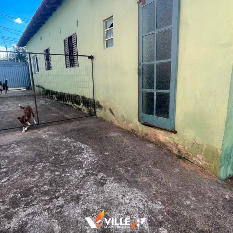 Casa à venda no Centro: 