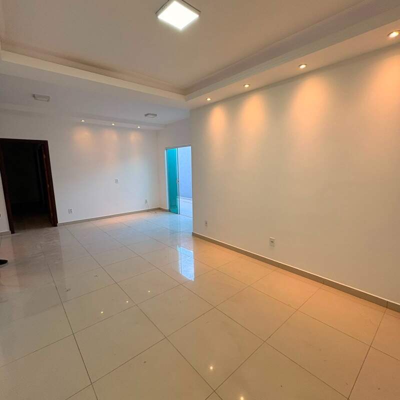 Casa para aluguel no Loteamento Fenícia: 