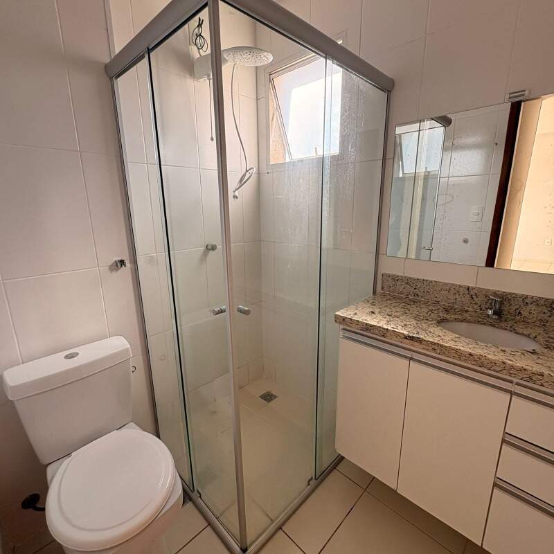 Apartamento para aluguel no Guilhermina Vieira Chaer: 