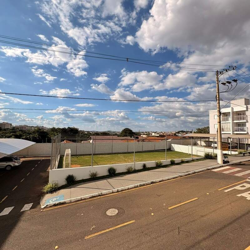 Apartamento para aluguel no Guilhermina Vieira Chaer: 