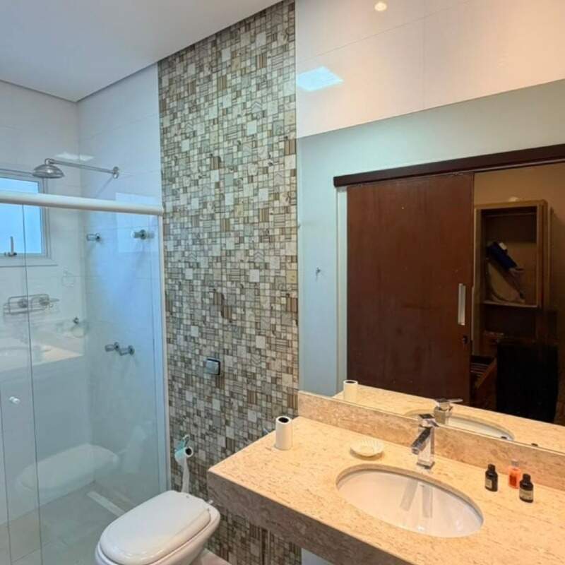 Casa à venda no Fenícia : 
