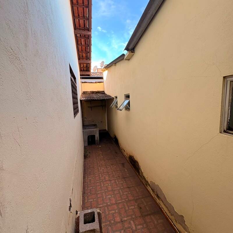 Casa para aluguel no Doutor Pedro Pezzuti: 
