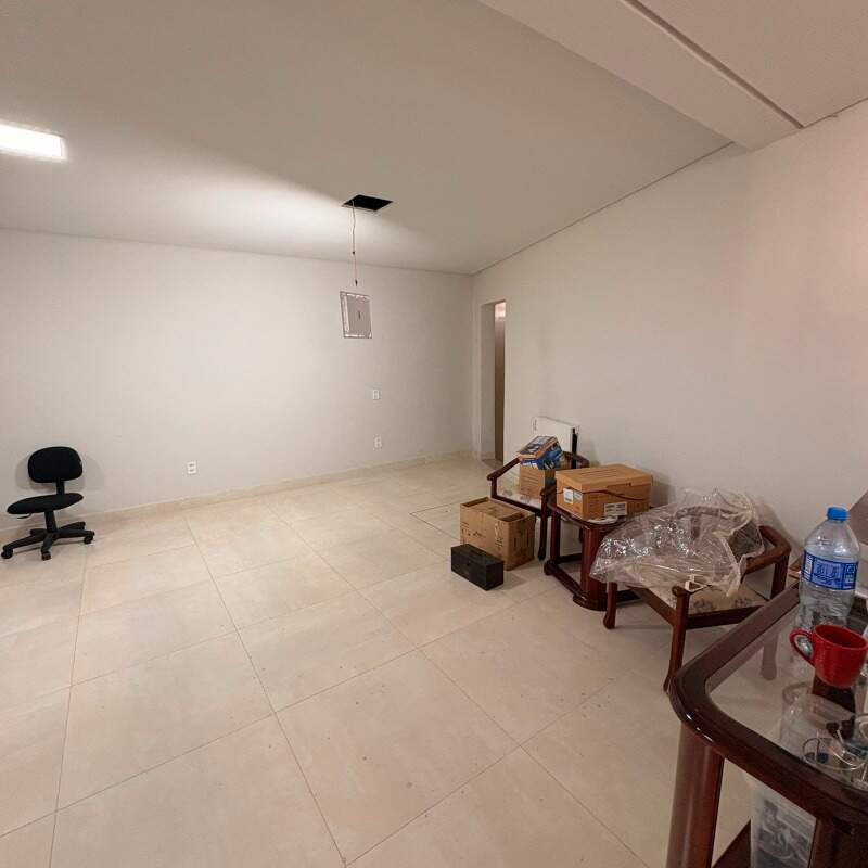 Sala para aluguel no Centro: 