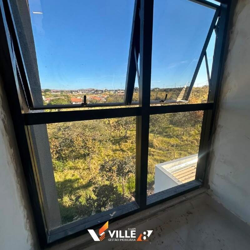 Apartamento à venda no Guilhermina Vieira Chaer: 