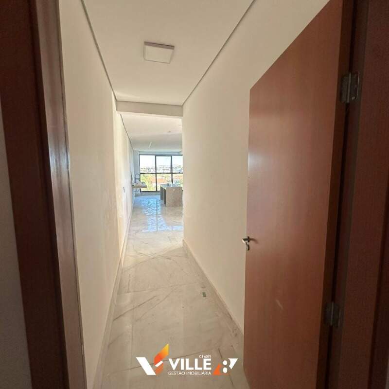 Apartamento à venda no Guilhermina Vieira Chaer: 