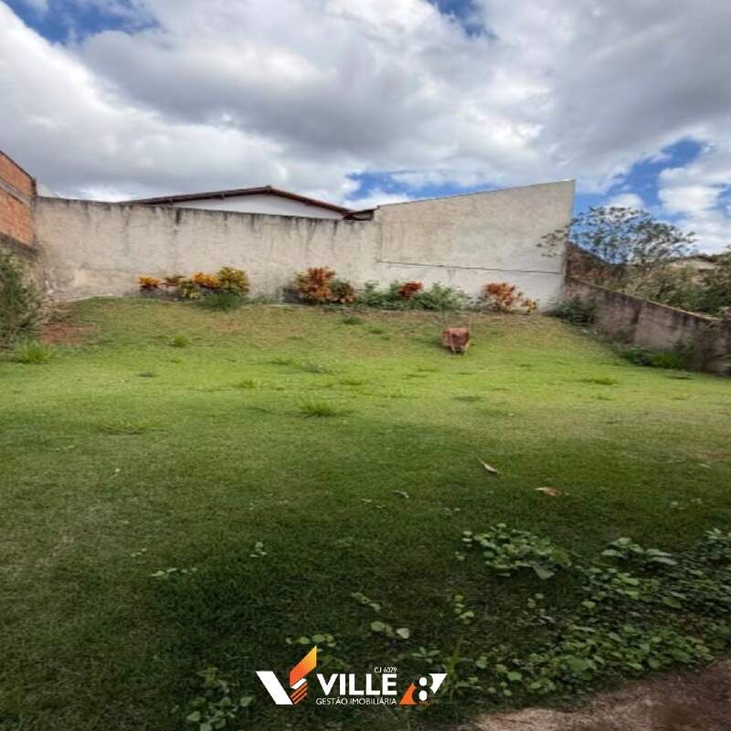Casa à venda no Guilhermina Vieira Chaer: 