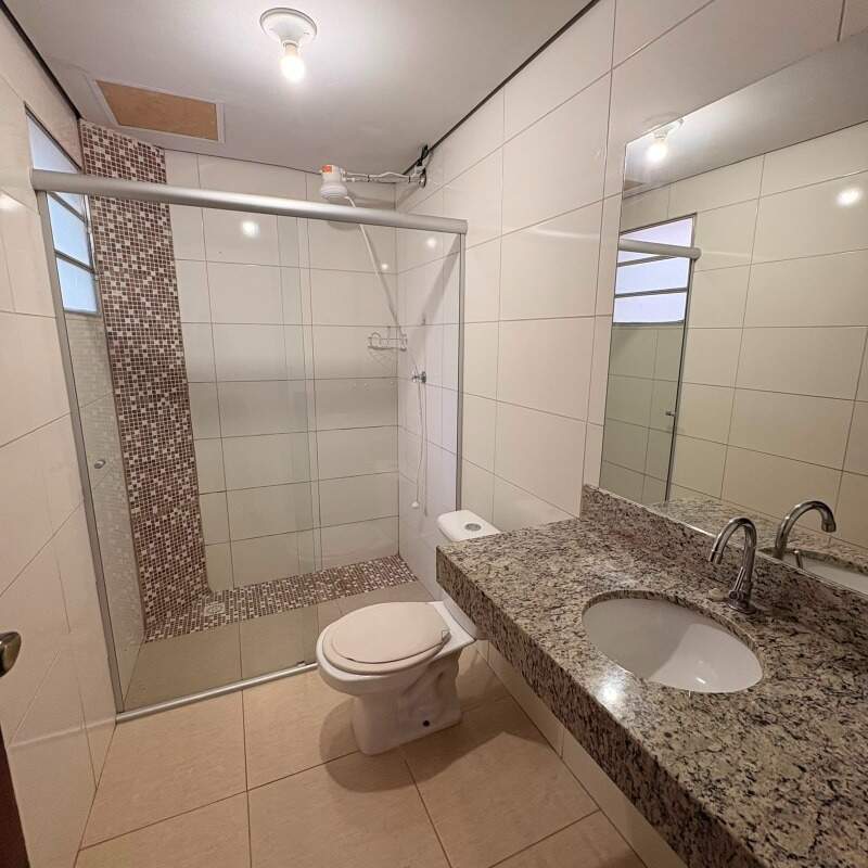 Apartamento para aluguel no Guilhermina Vieira Chaer: 