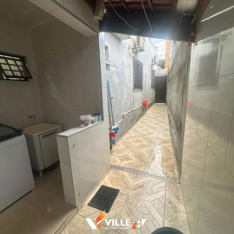 Casa à venda no Vila João Ribeiro: 