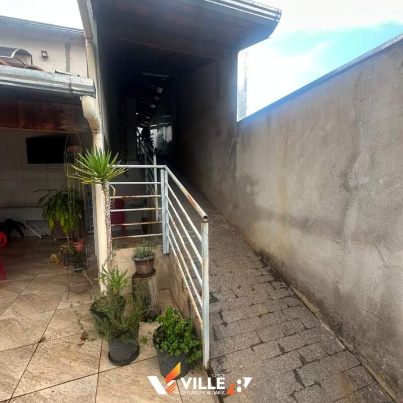 Casa à venda no Vila João Ribeiro: 