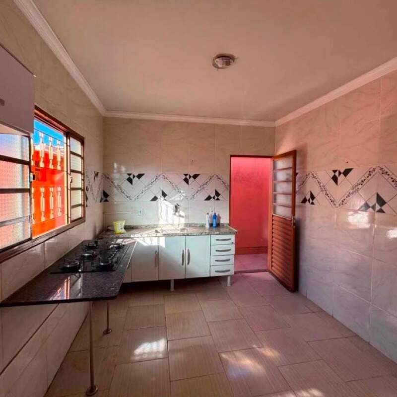 Casa à venda no Novo Santo Antônio: 