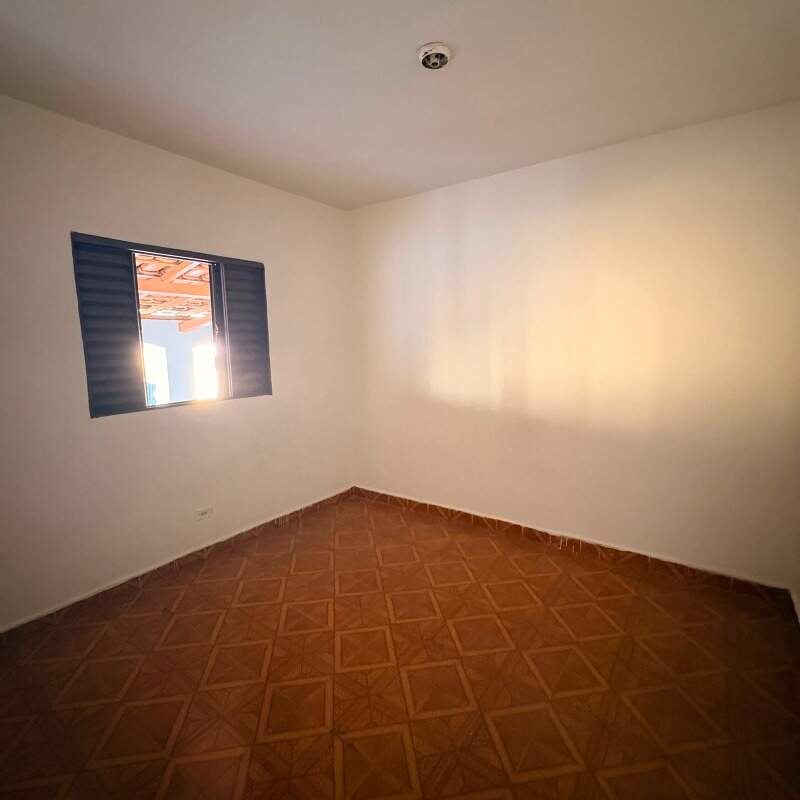 Casa para aluguel no Vila João Ribeiro: 