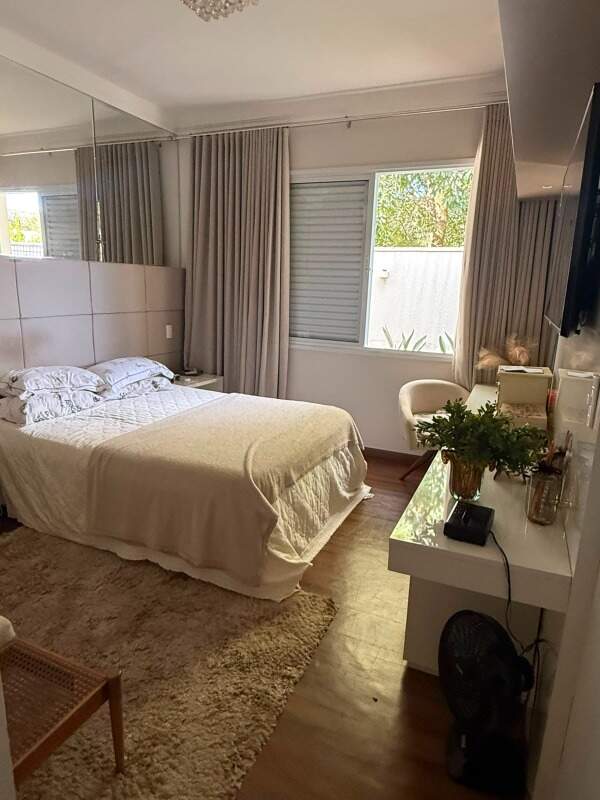 Casa à venda no Condomínio Riviera do Lago: 