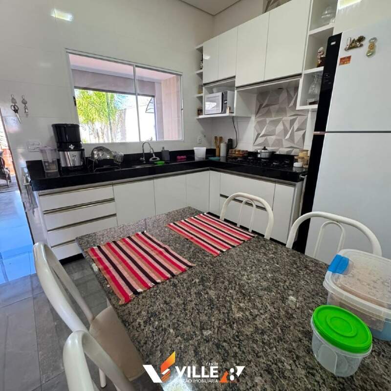 Casa à venda no Jardim Europa V: 