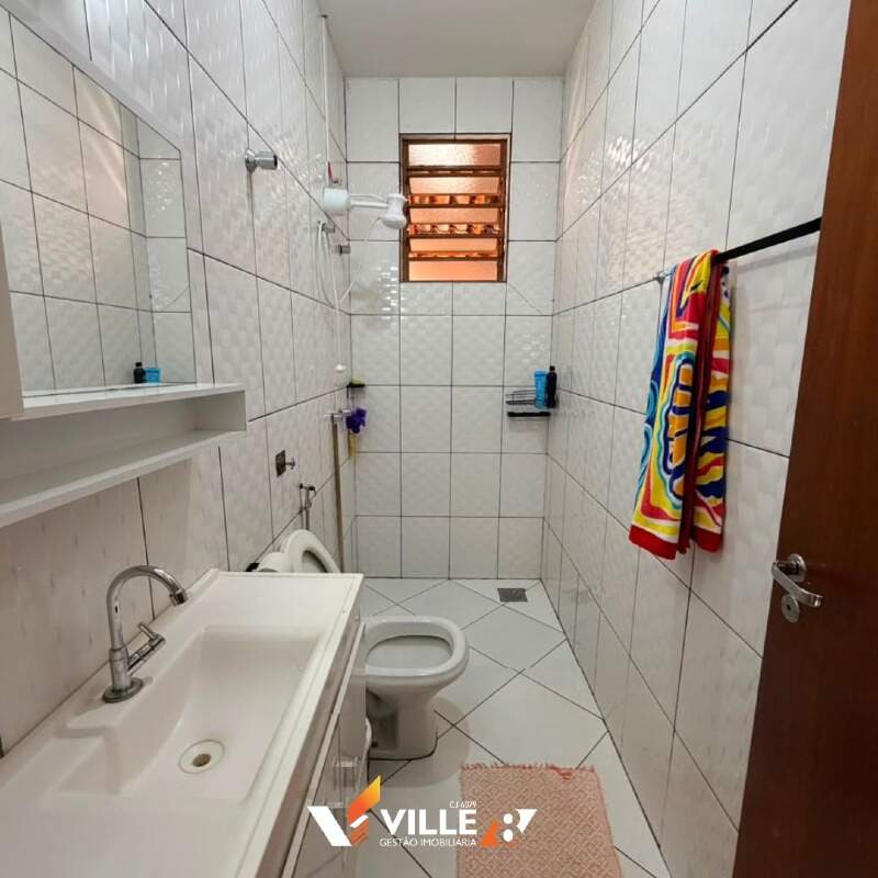 Casa à venda no Área III: 