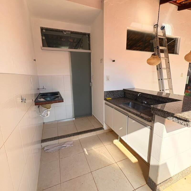 Casa para aluguel no Jardim Natália: 
