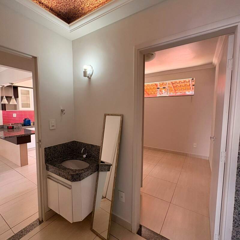 Casa para aluguel no Jardim Natália: 