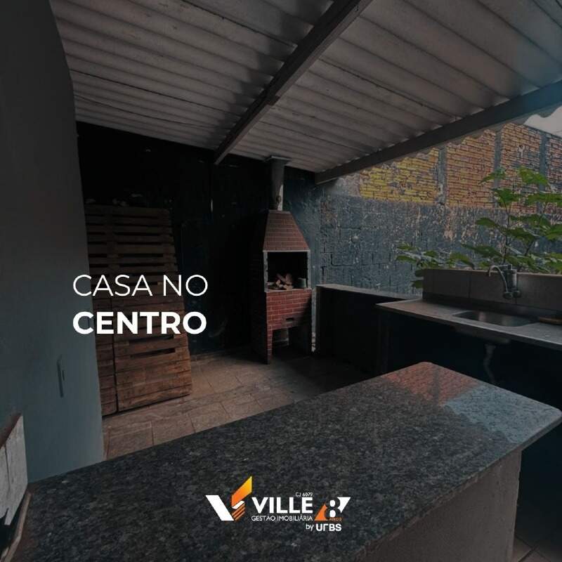 Casa à venda no Centro: 