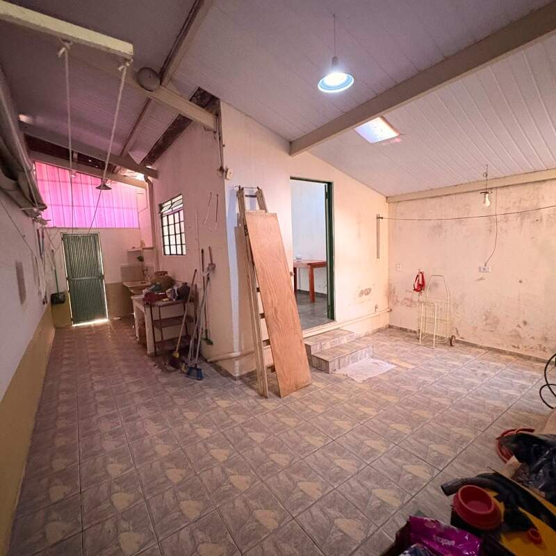 Casa para aluguel no Vila João Ribeiro: 