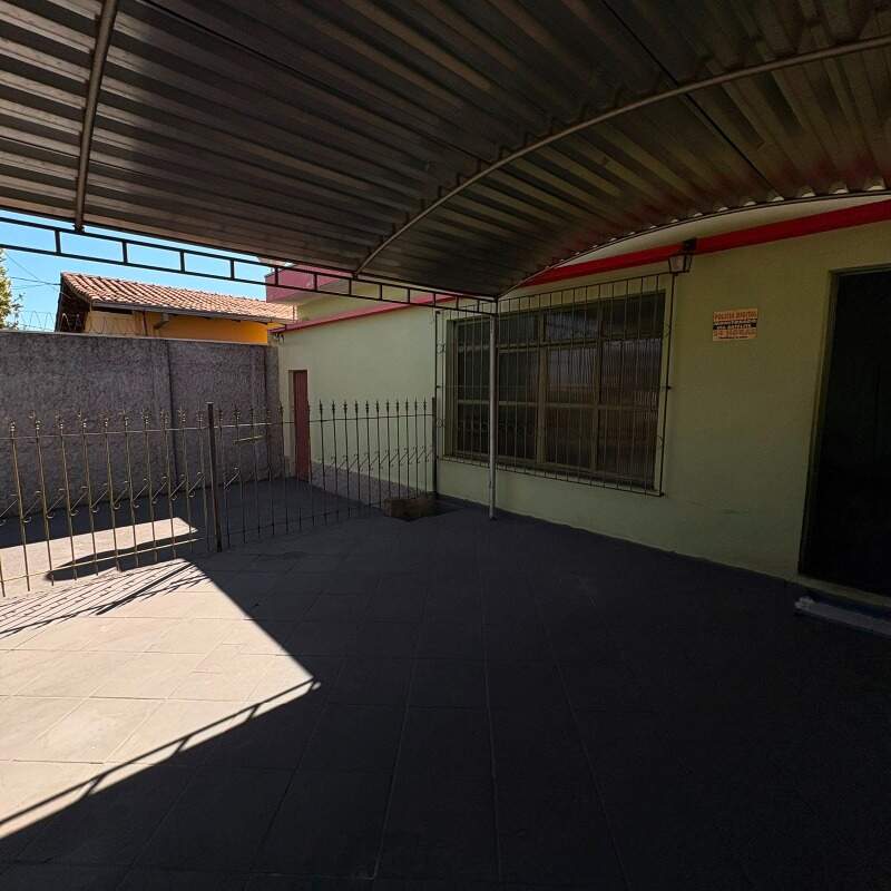 Casa para aluguel no Vila João Ribeiro: 